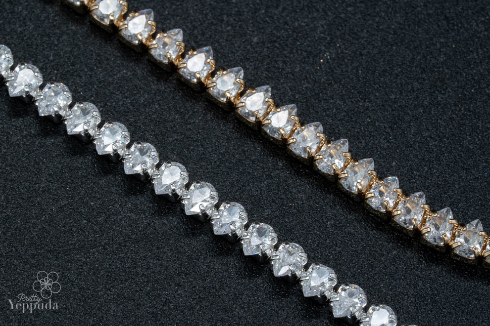 [Final Clearance] Nailbayo Waterdrop Chains: 1x Silver and 1x Gold